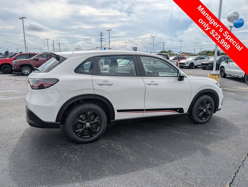 Used 2025 Honda HR-V LX image 8