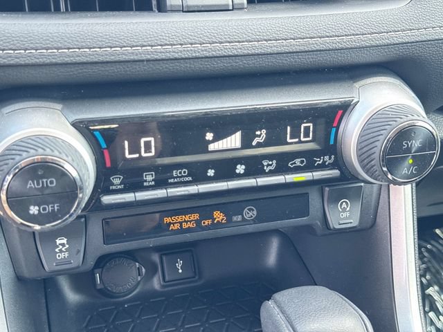 Used 2021 Toyota RAV4 XLE w/ Convenience Package AWD/4WD image 23