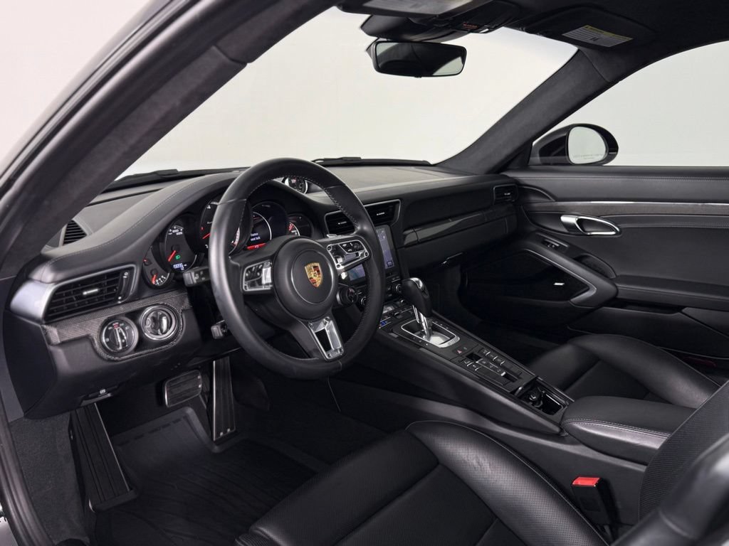 Certified 2019 Porsche 911 Turbo S AWD/4WD image 4