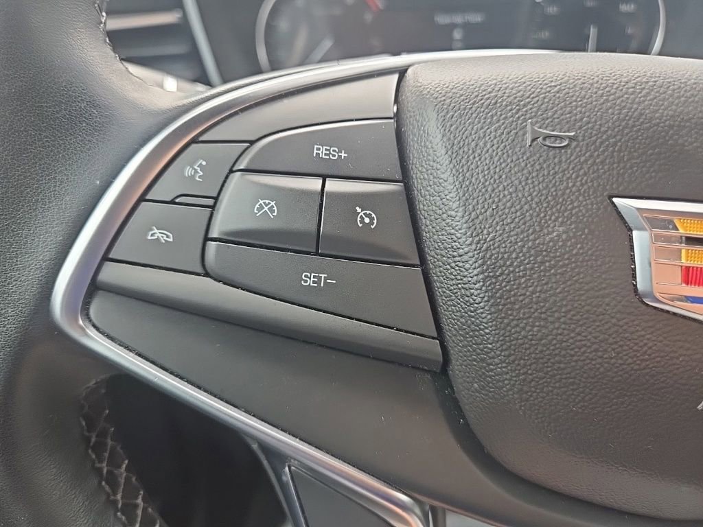 Used 2024 Cadillac XT5 Luxury AWD/4WD image 16