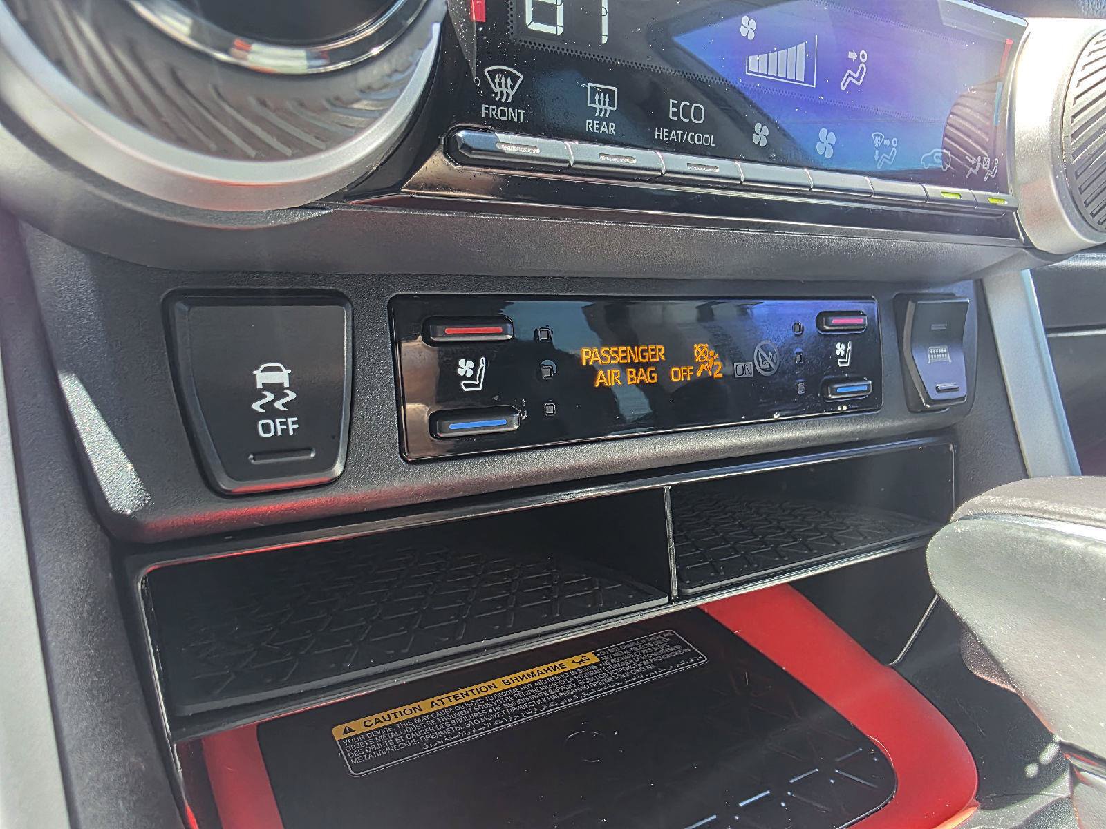 Used 2020 Toyota RAV4 TRD Off-Road AWD/4WD image 17