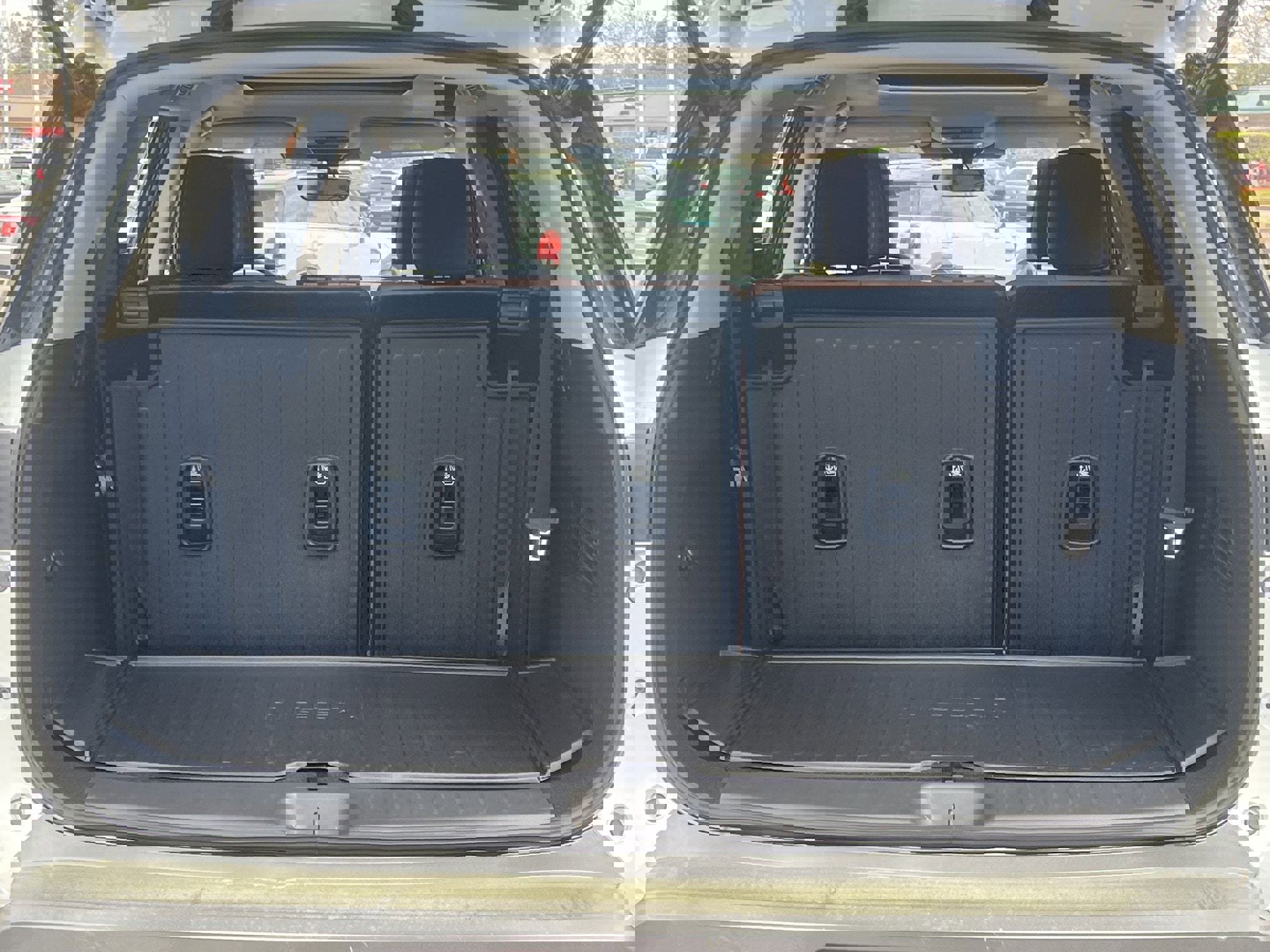 New 2026 Nissan Pathfinder Platinum image 23