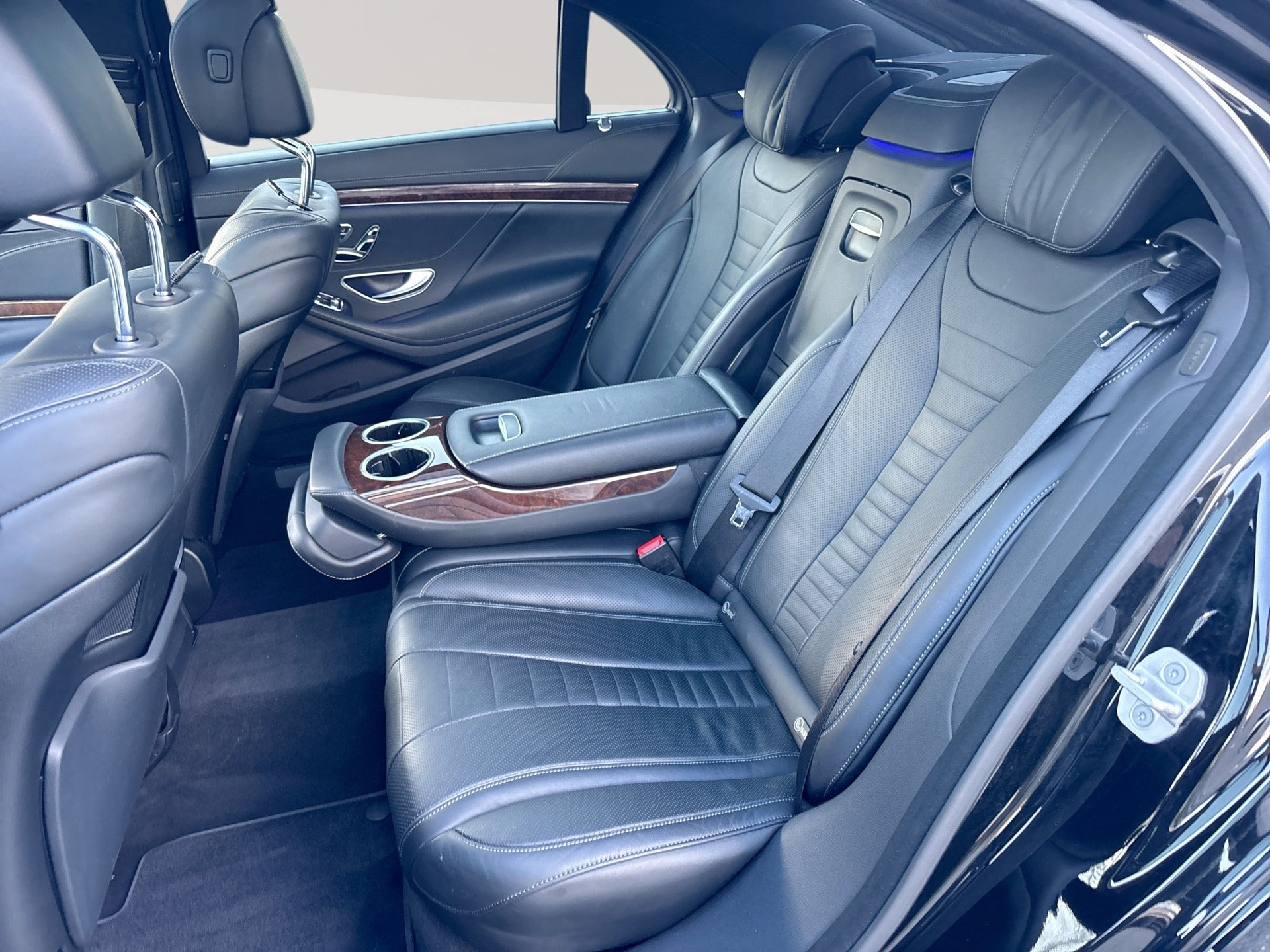 Used 2015 Mercedes-Benz S 550 4MATIC Sedan image 26