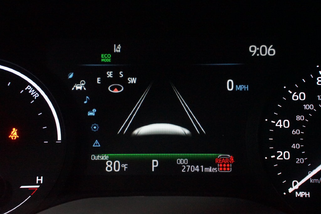 Certified 2025 Toyota Sienna XLE FWD image 16
