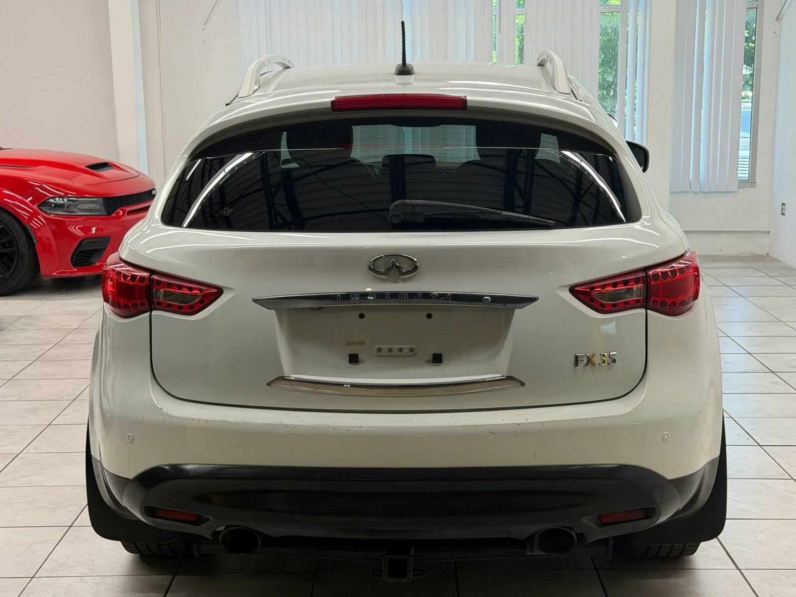Used 2009 INFINITI FX35 2WD w/ Navigation Pkg image 8