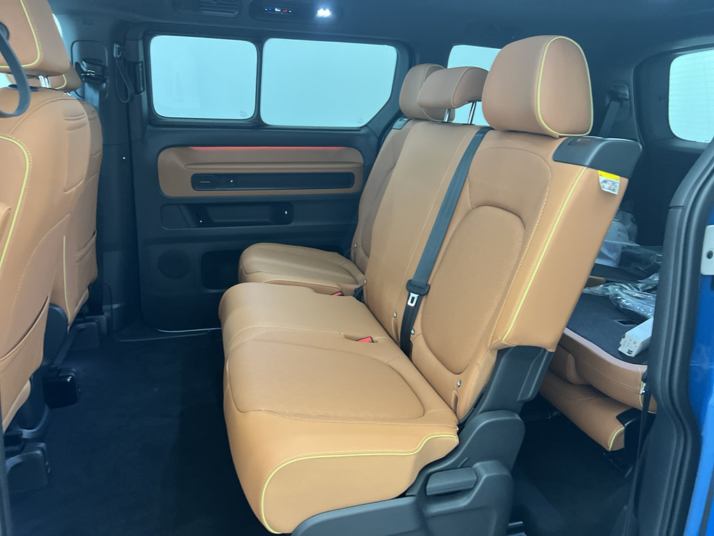 New 2025 Volkswagen ID. Buzz Pro S Plus image 37