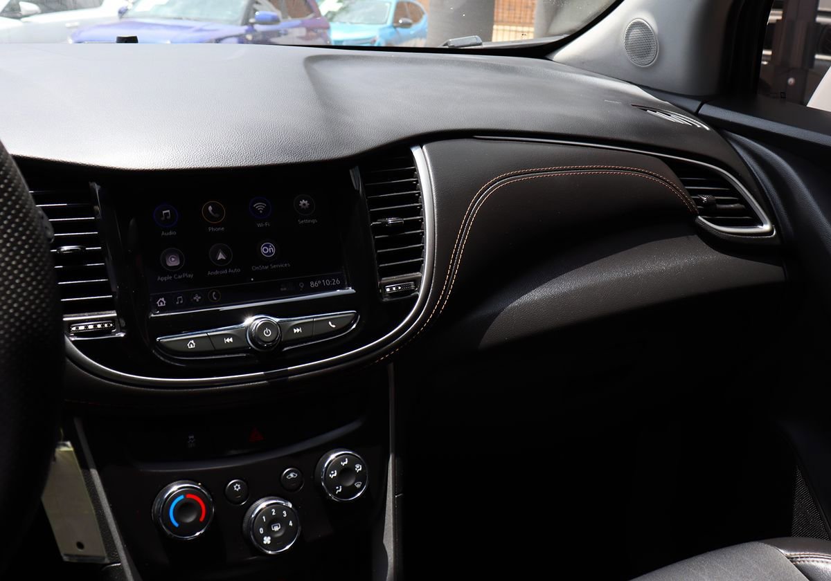Used 2021 Chevrolet Trax LT AWD/4WD image 43