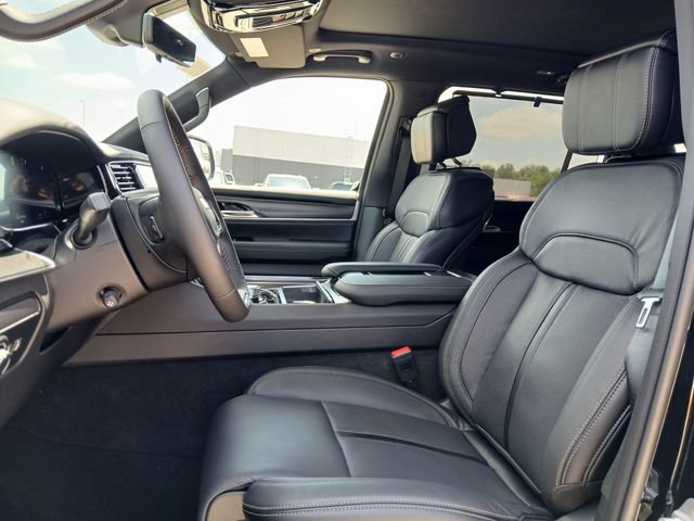 New 2026 Jeep Grand Wagoneer Summit w/ Premium Group III AWD/4WD image 10