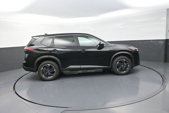 Used 2024 Nissan Rogue SV AWD/4WD image 14