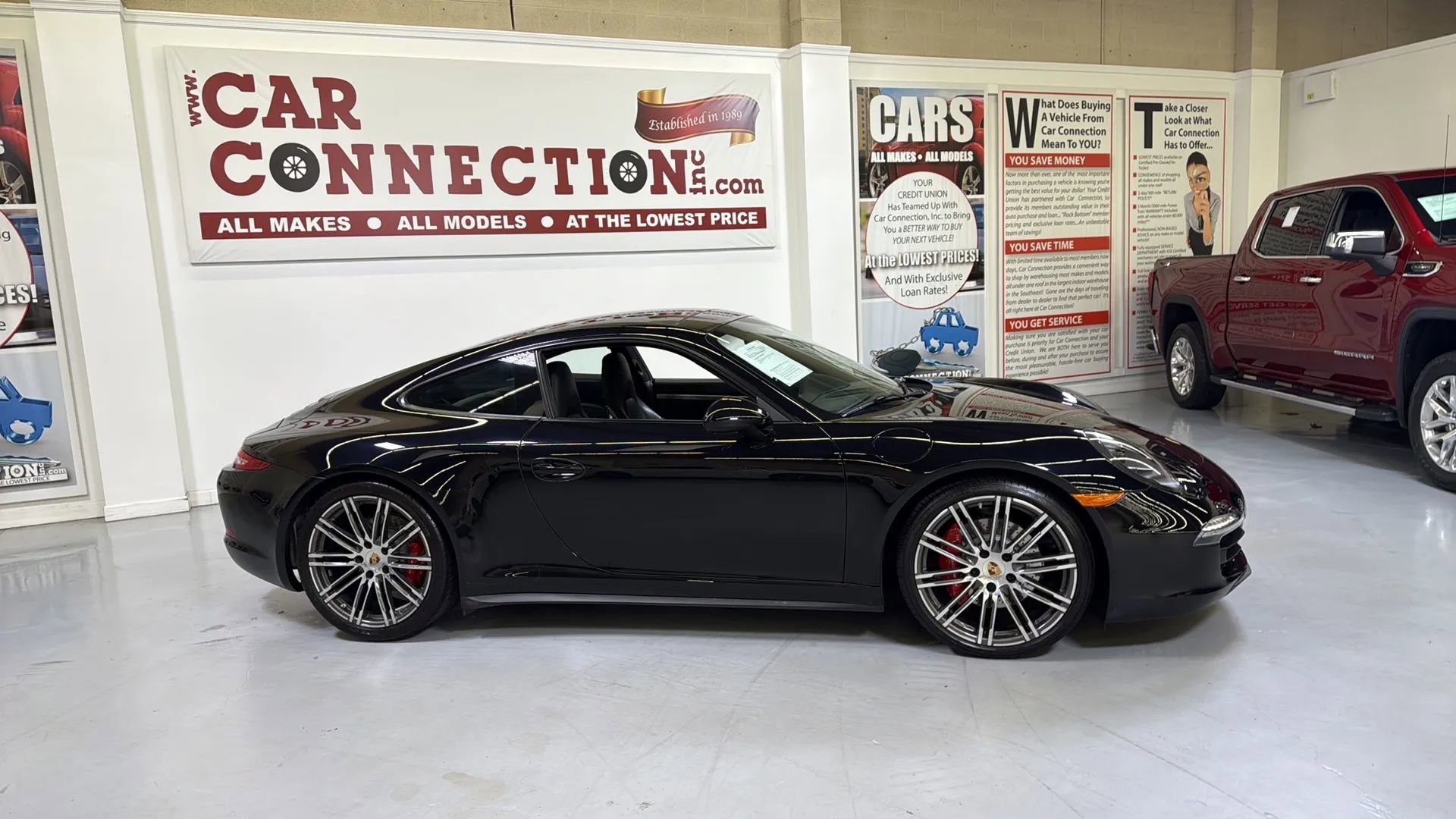 Used 2015 Porsche 911 Carrera 4S AWD/4WD image 9
