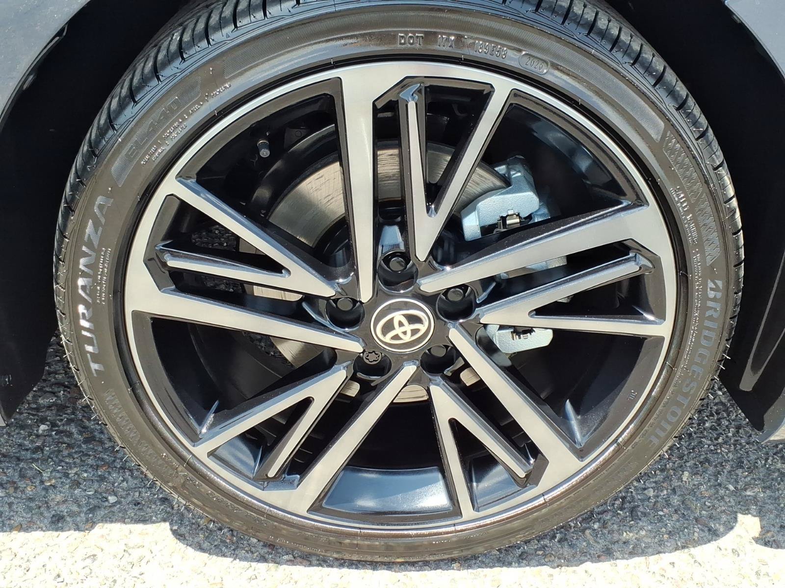 Used 2026 Toyota Camry XSE FWD image 9