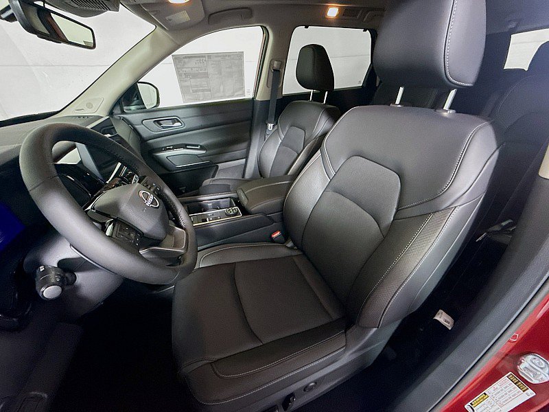 New 2026 Nissan Pathfinder SL w/ SL Premium Package AWD/4WD image 11