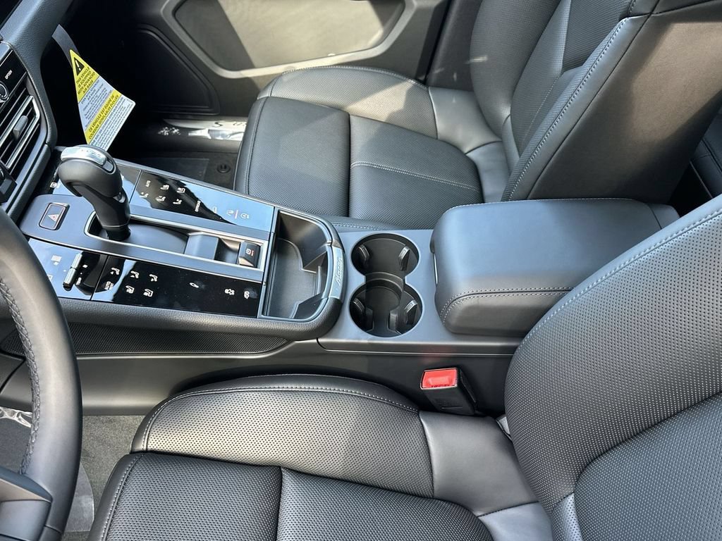 New 2026 Porsche Macan S AWD/4WD image 17