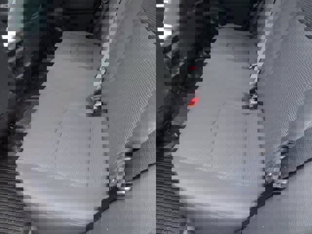 Used 2019 Toyota RAV4 LE image 17