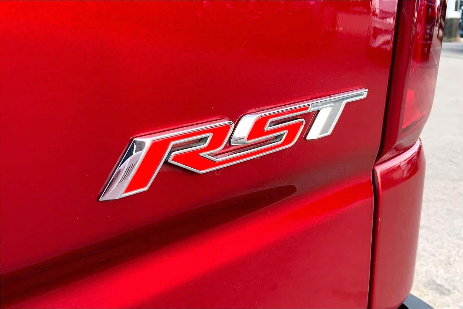 Used 2021 Chevrolet Silverado 1500 RST w/ Bed Protection Package RWD image 10