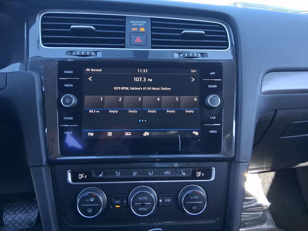 Used 2019 Volkswagen e-Golf SE w/ Driver Assistance Package image 13