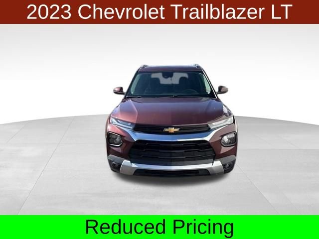 Used 2023 Chevrolet TrailBlazer LT w/ Convenience Package image 2