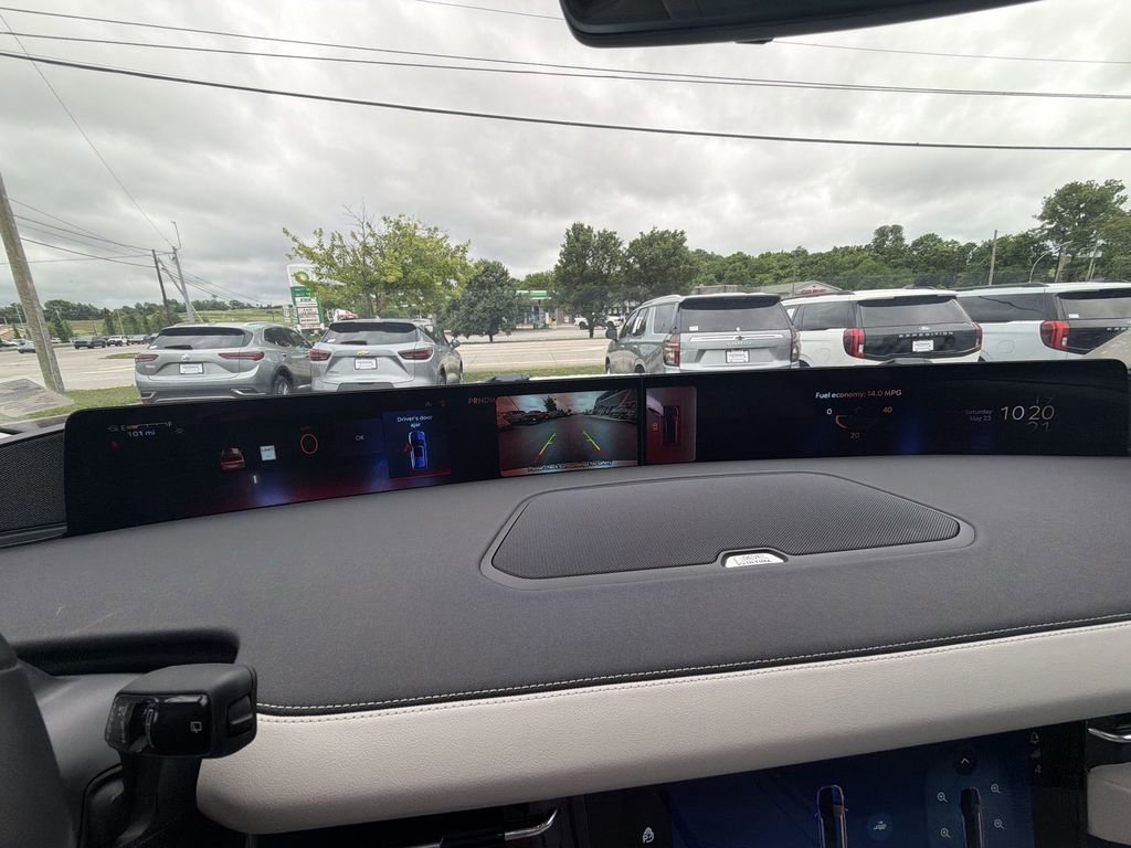 Used 2025 Lincoln Navigator L Reserve AWD/4WD image 17