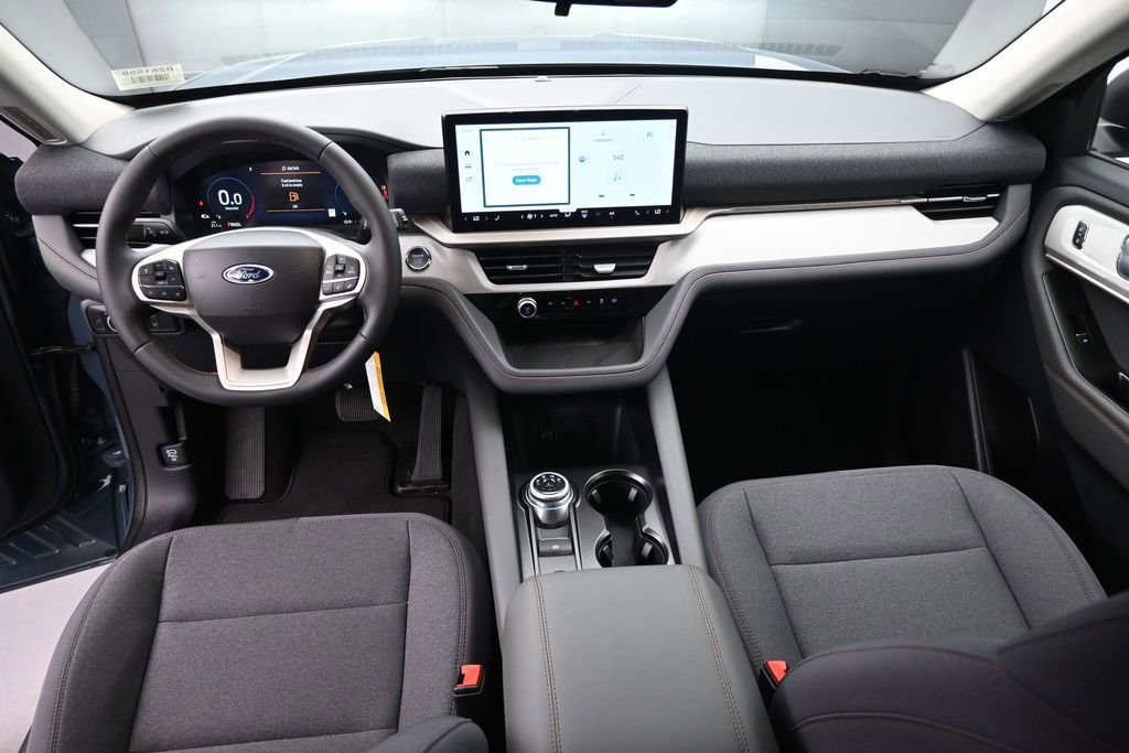 New 2026 Ford Explorer Active RWD image 21