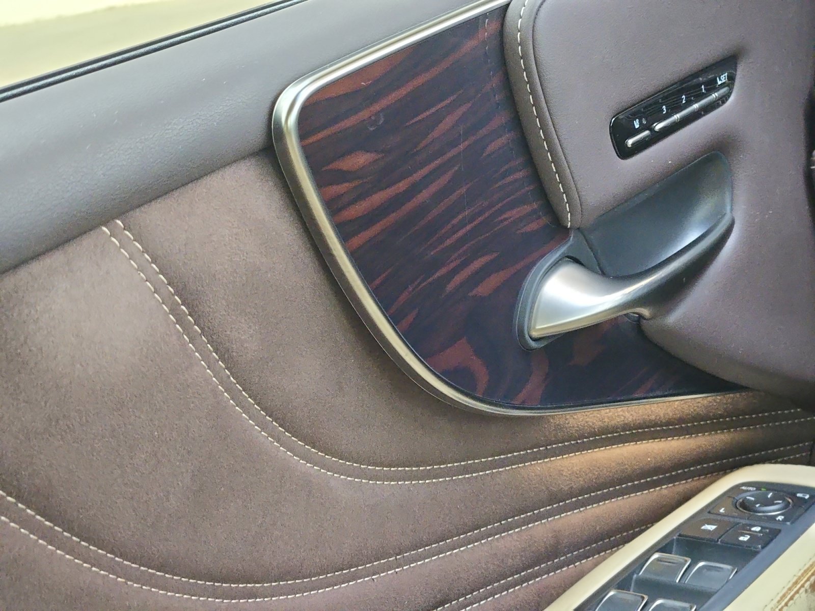 Used 2019 Lexus LS 500 w/ Interior Upgrade Package RWD image 16