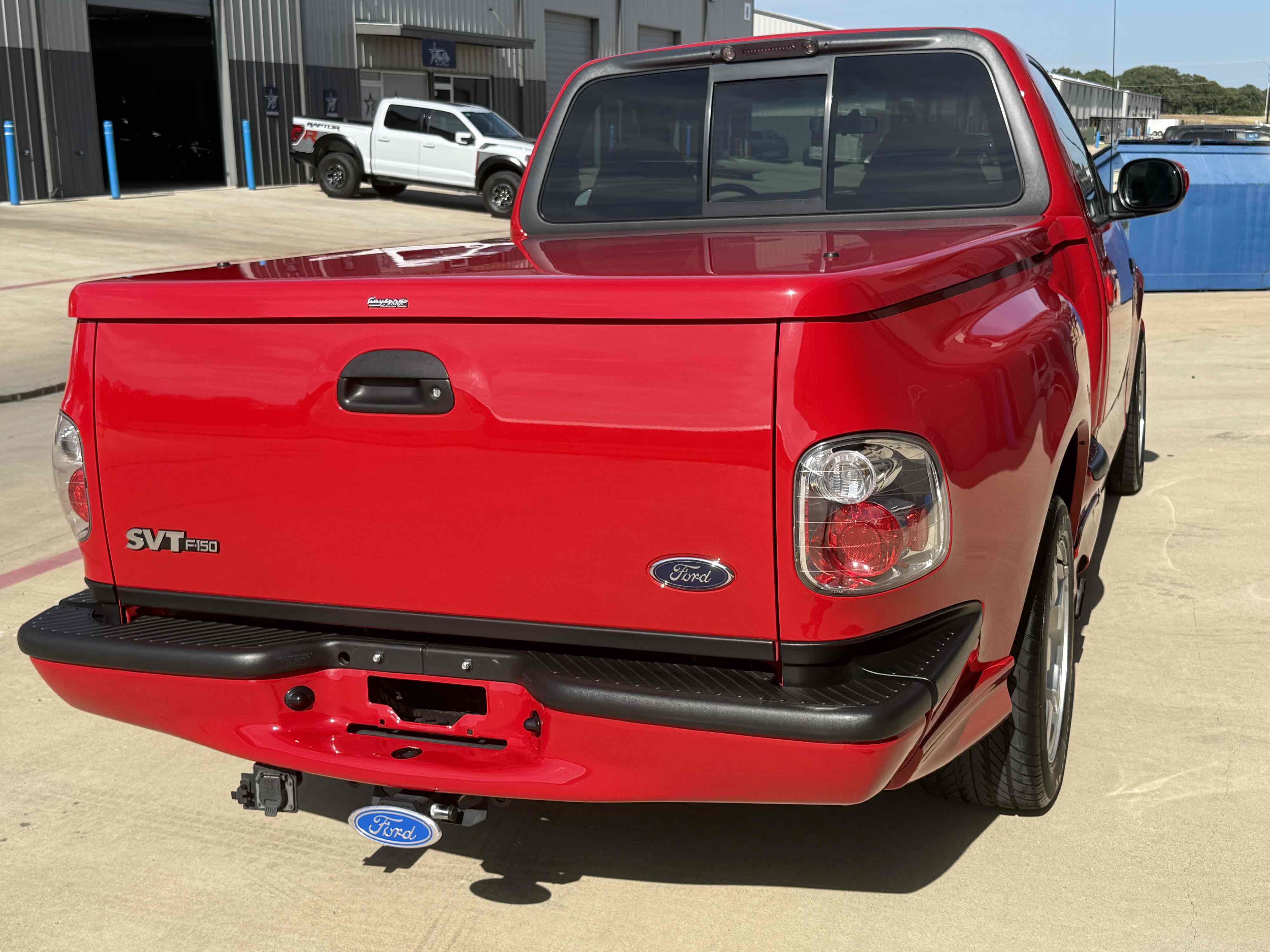 Used 2001 Ford F150 Lightning RWD image 17