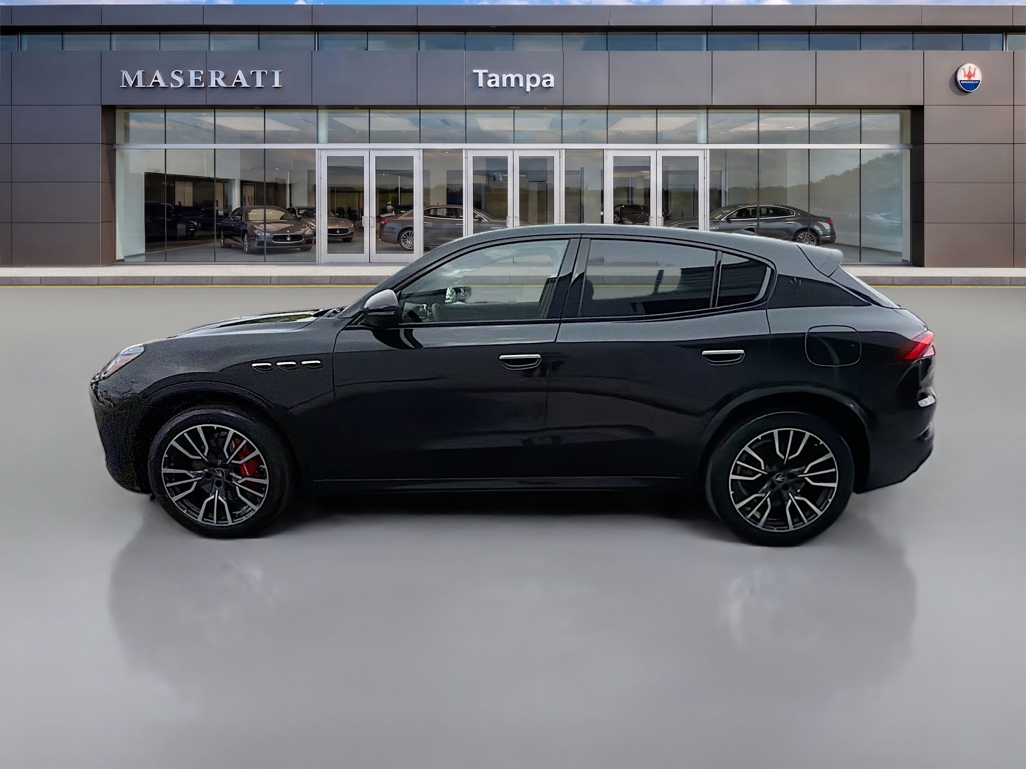 Used 2023 Maserati Grecale Modena AWD/4WD image 6