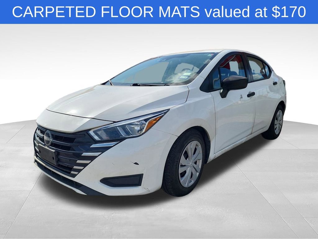 Used 2023 Nissan Versa S FWD image 4