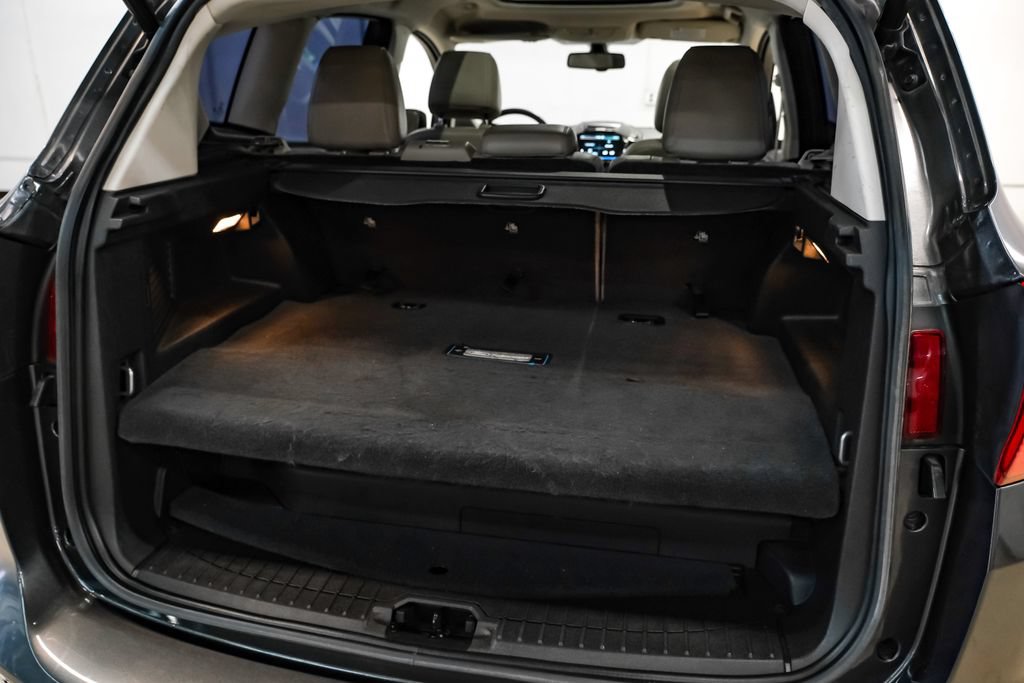 Used 2015 Ford C-MAX Energi SEL w/ Equipment Group 302A FWD image 49