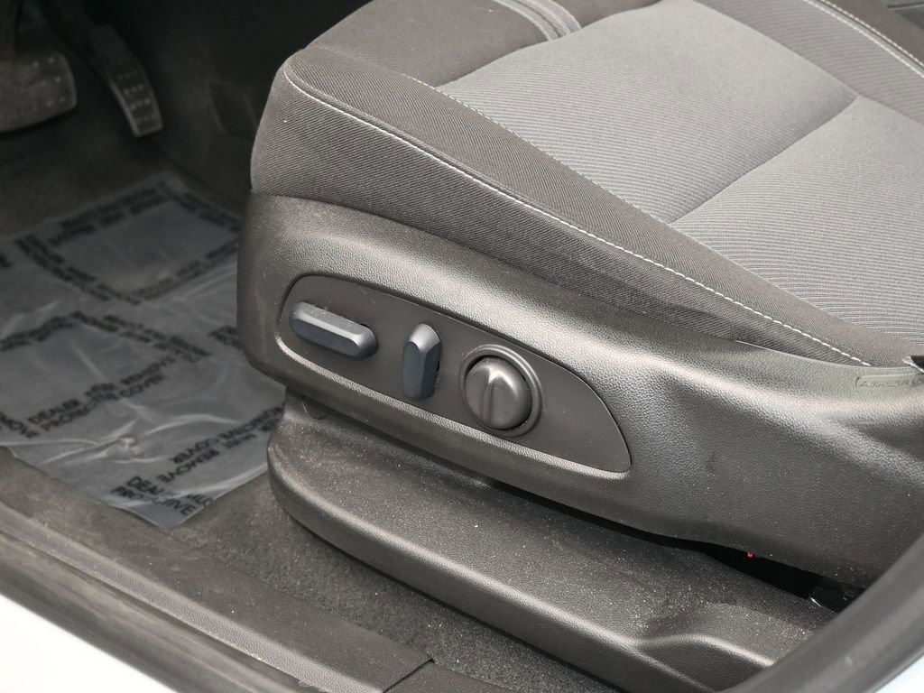 Used 2024 Chevrolet Blazer LT image 12