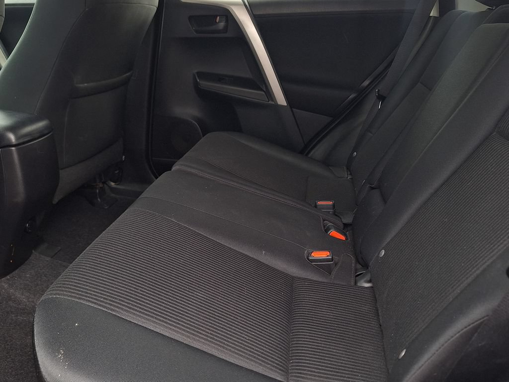 Used 2017 Toyota RAV4 LE FWD image 12