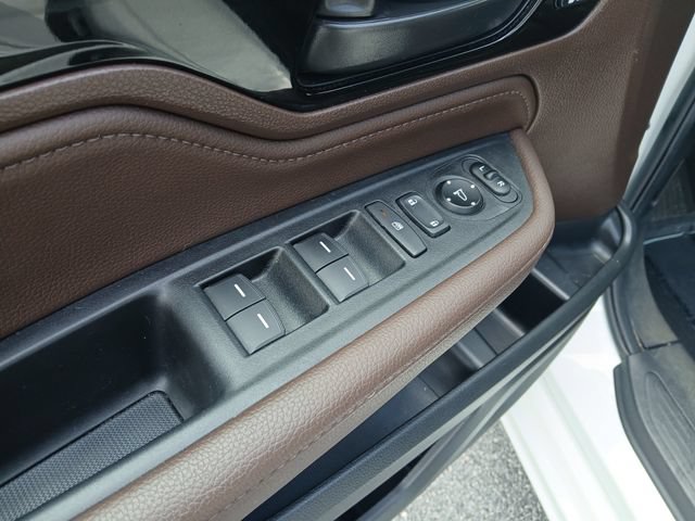 Certified 2025 Honda Odyssey Touring image 13