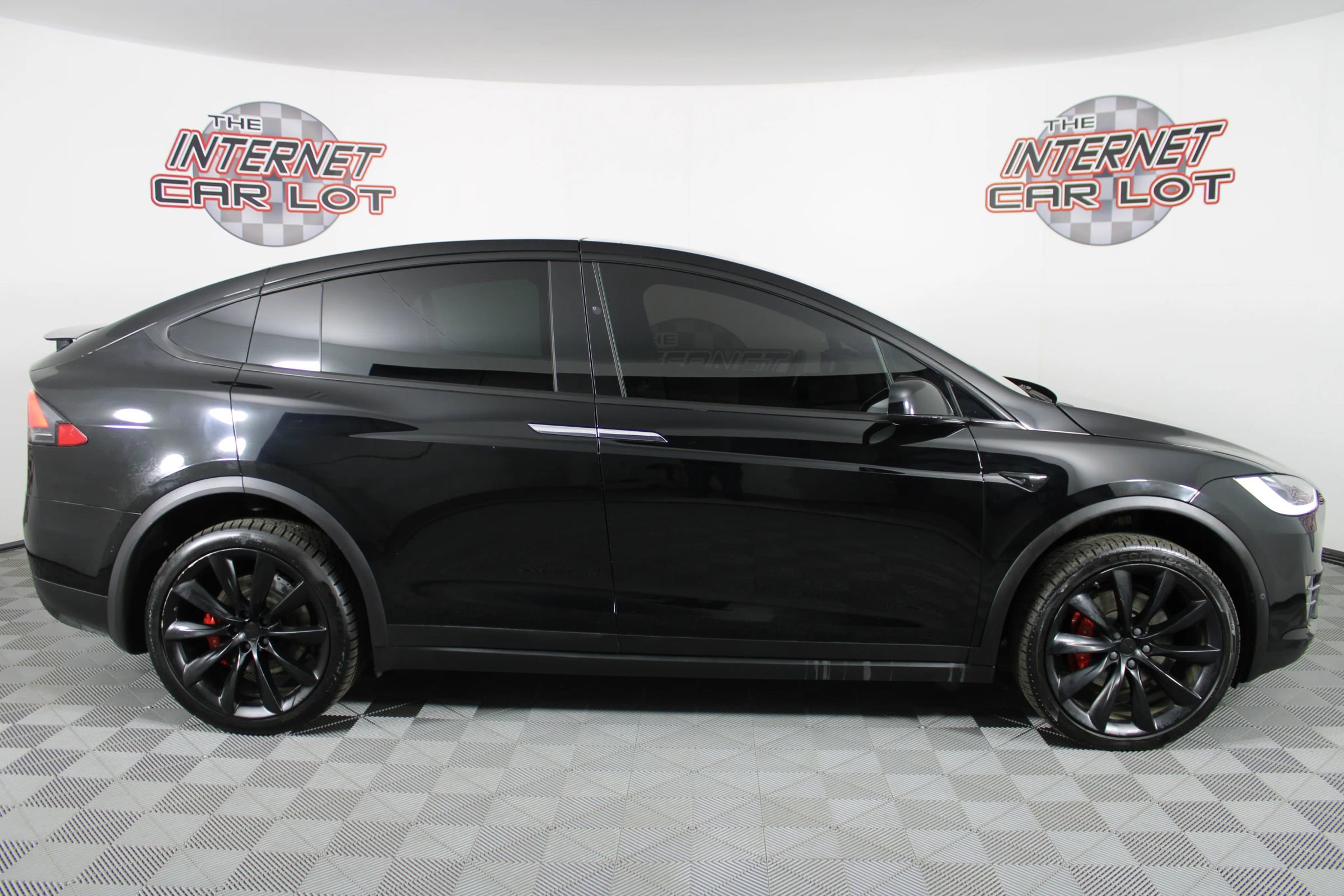 Used 2019 Tesla Model X Performance image 8