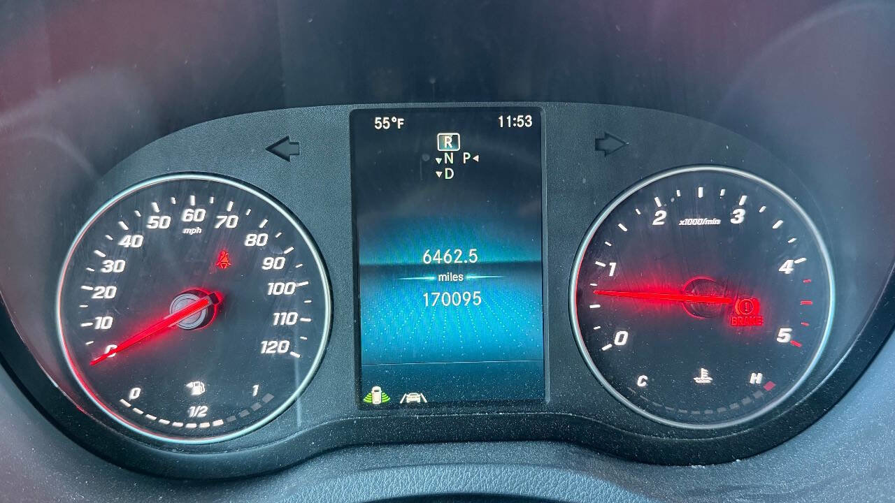 Used 2019 Mercedes-Benz Sprinter 144 image 31