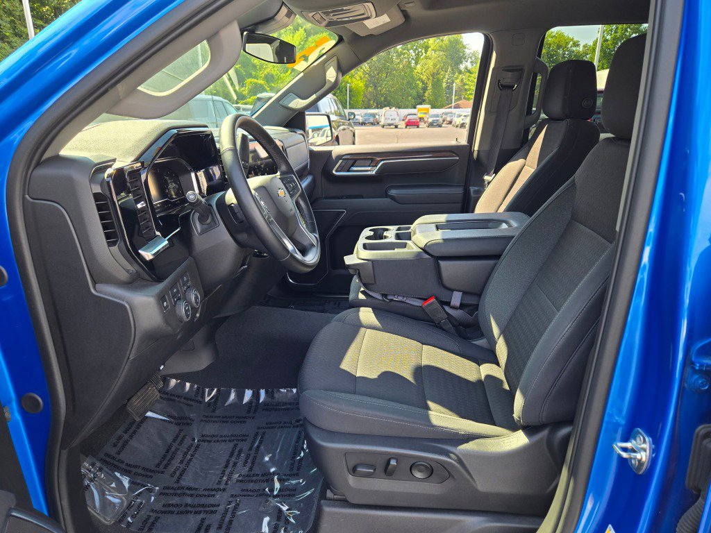 Used 2025 Chevrolet Silverado 1500 LT image 20