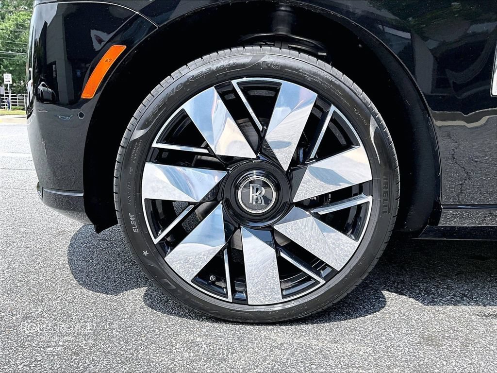 Certified 2026 Rolls-Royce Cullinan AWD/4WD image 9