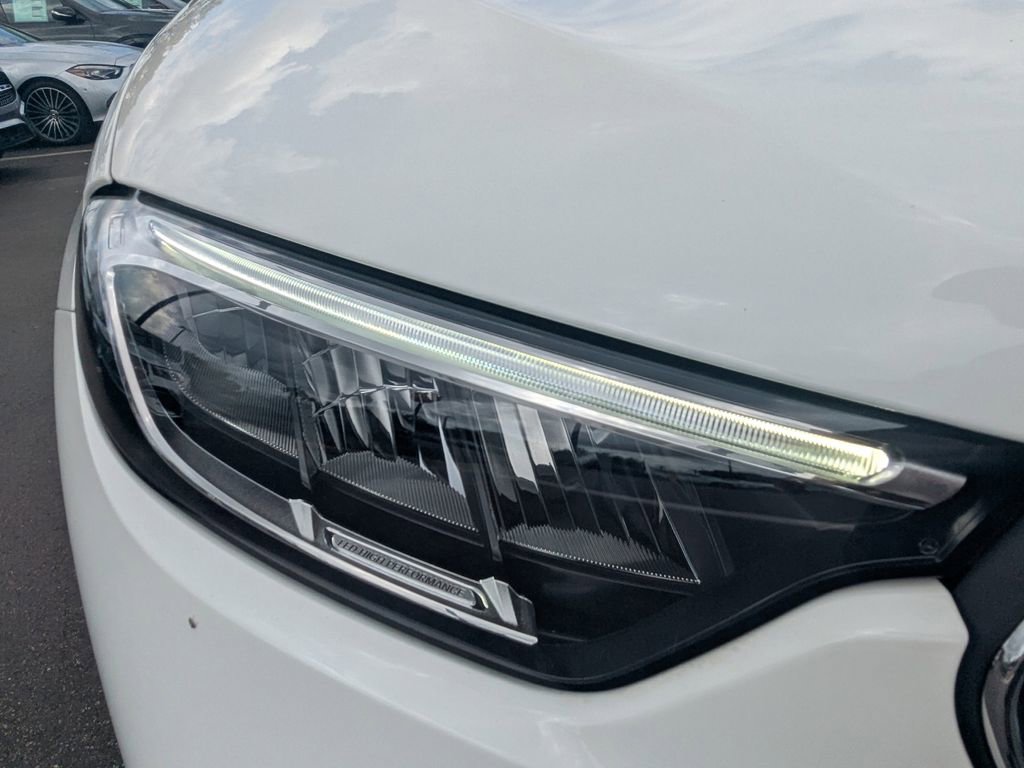 Certified 2025 Mercedes-Benz GLC 350e 4MATIC image 22
