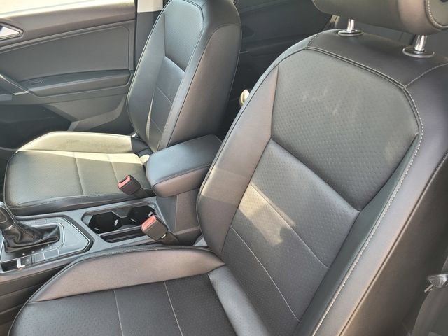 Used 2018 Volkswagen Tiguan SE FWD image 11