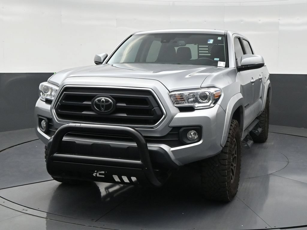 Used 2022 Toyota Tacoma SR5 w/ Technology Package RWD image 8