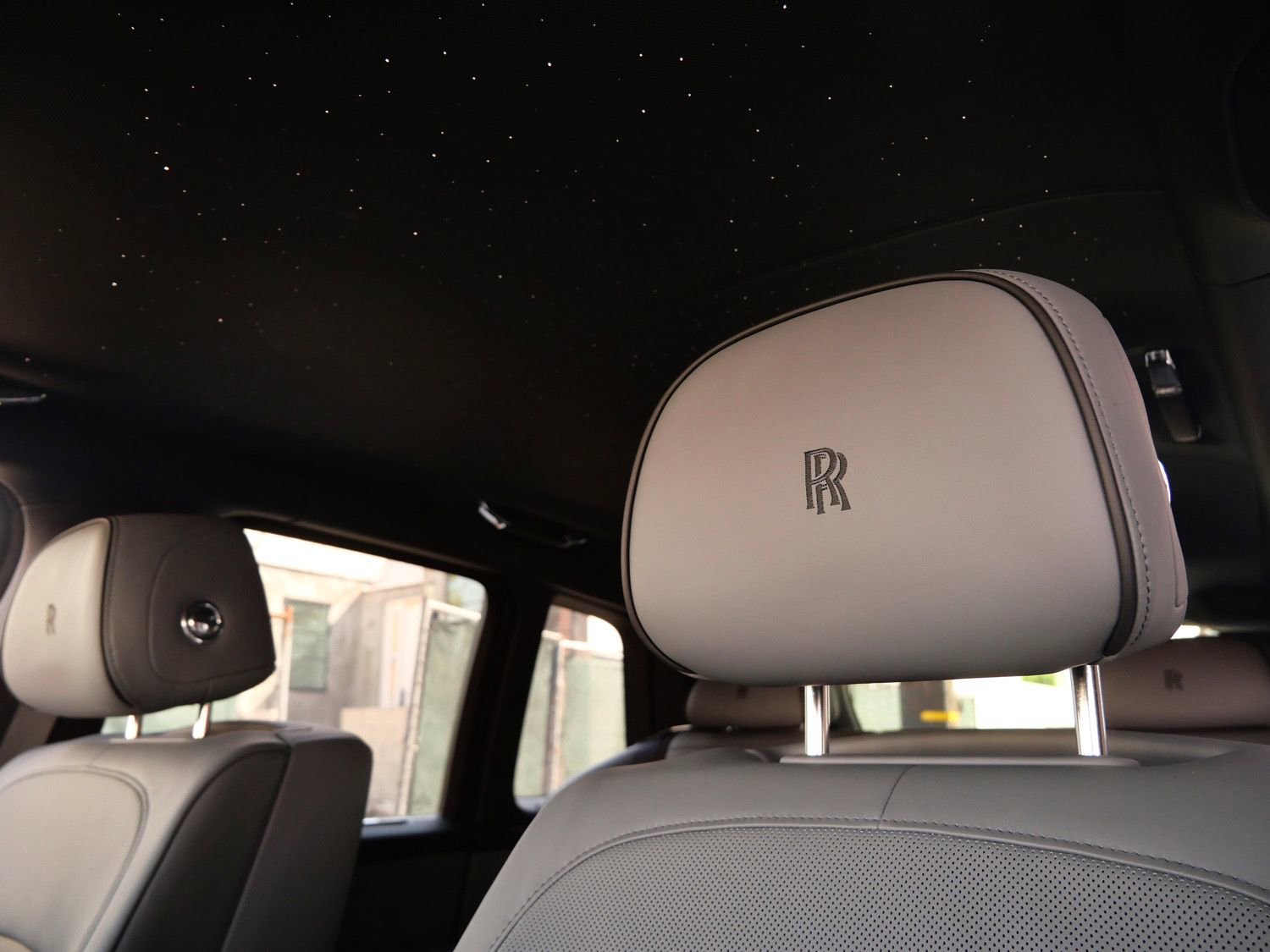 Used 2026 Rolls-Royce Cullinan Black Badge AWD/4WD image 10