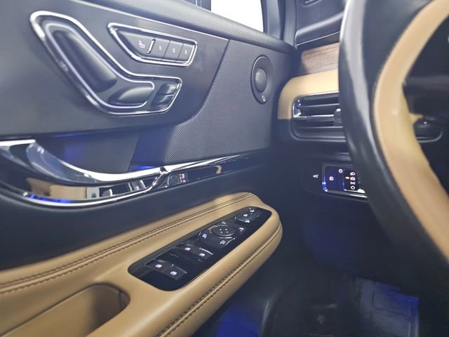 Used 2020 Lincoln Corsair Reserve w/ Equipment Group 202A image 34