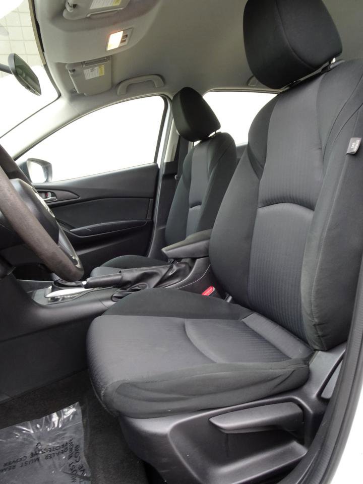 Used 2014 MAZDA MAZDA3 i SV image 9