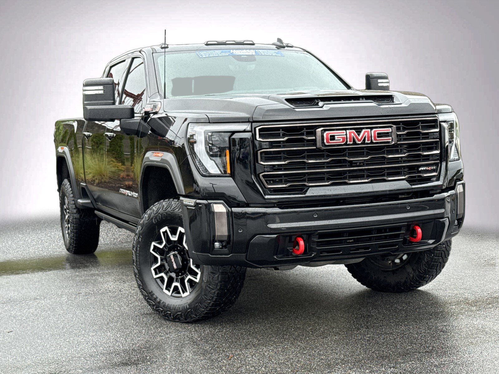 Used 2024 GMC Sierra 2500 AT4X image 2