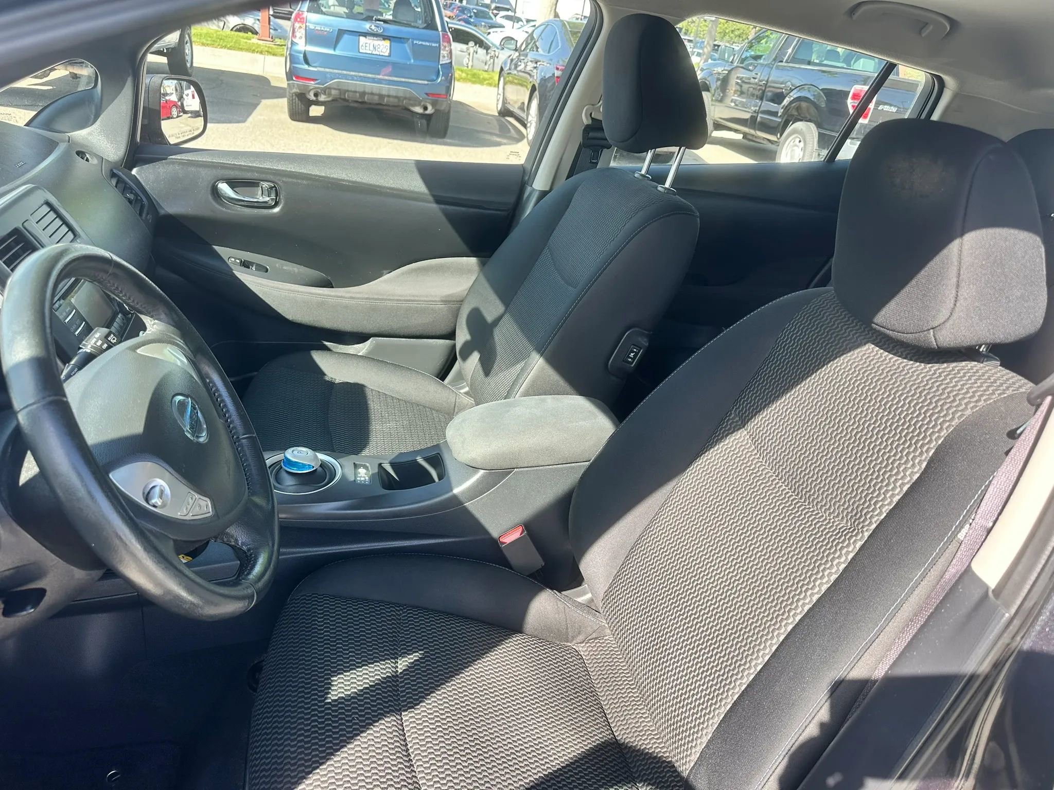 Used 2013 Nissan Leaf S FWD image 9