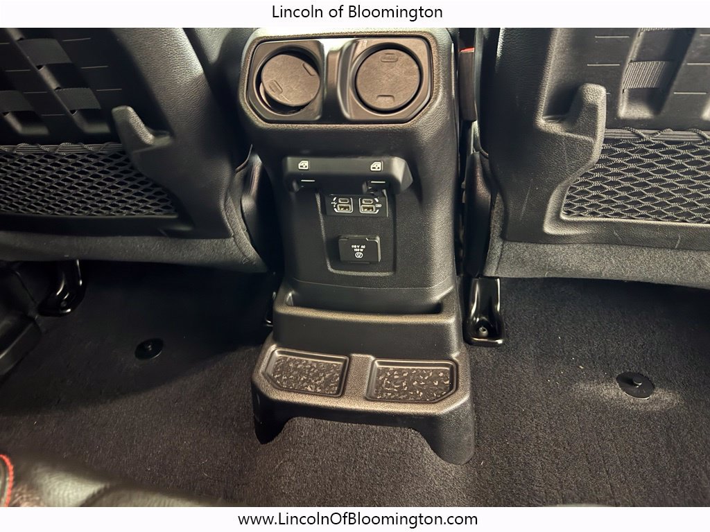 Used 2019 Jeep Wrangler Unlimited Rubicon AWD/4WD image 12