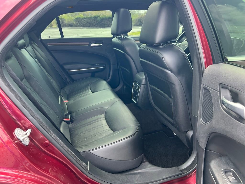 Used 2017 Chrysler 300 C Platinum w/ Safetytec Plus Group image 11