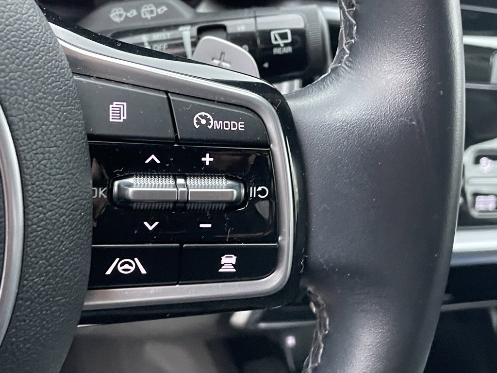 Certified 2023 Kia Sorento EX image 30