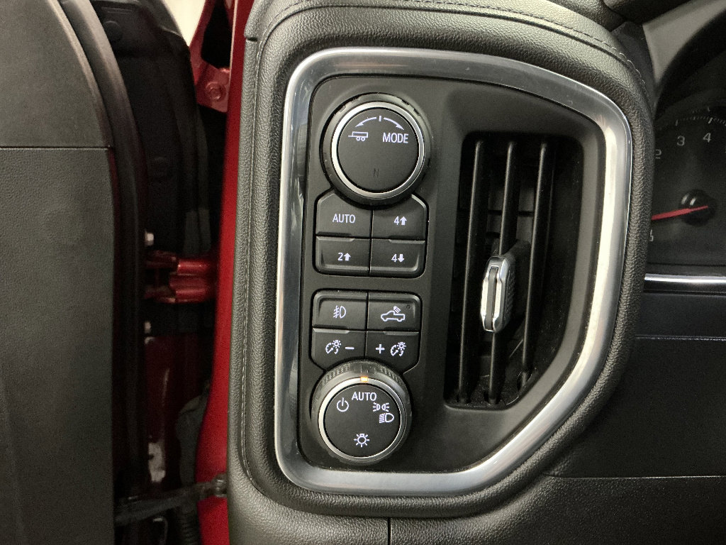 Used 2021 Chevrolet Silverado 1500 LT Trail Boss w/ Bed Protection Package AWD/4WD image 9