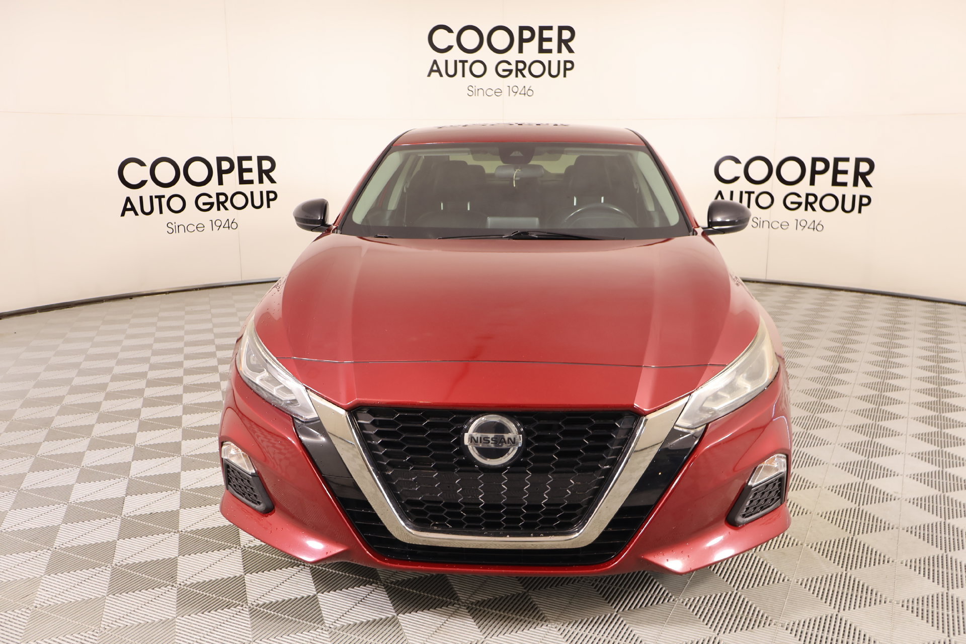 Used 2020 Nissan Altima 2.5 SR FWD image 8