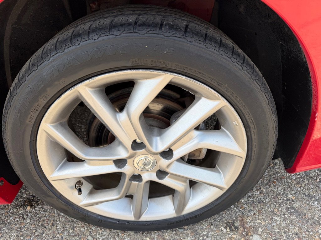 Used 2015 Nissan Sentra SR w/ SR Premium Package FWD image 15