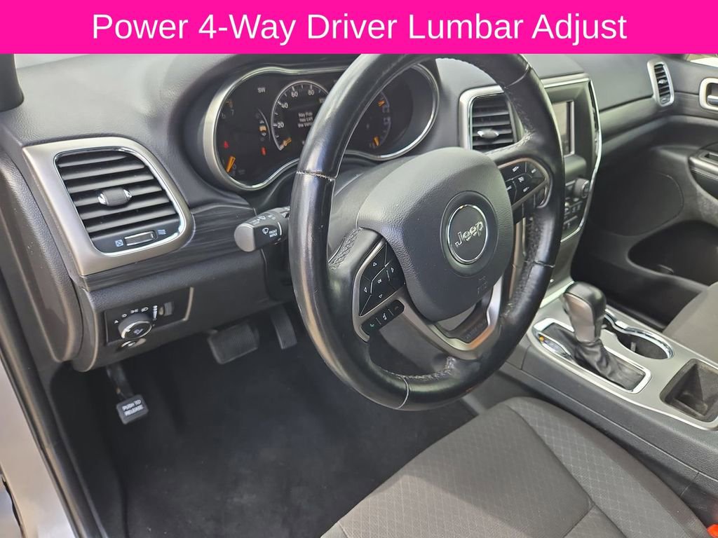 Used 2020 Jeep Grand Cherokee Laredo image 12